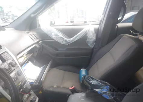 2013 Ford Police Interceptor z USA, uszkodzony, nr VIN 1FM5K8AR8DGA42341